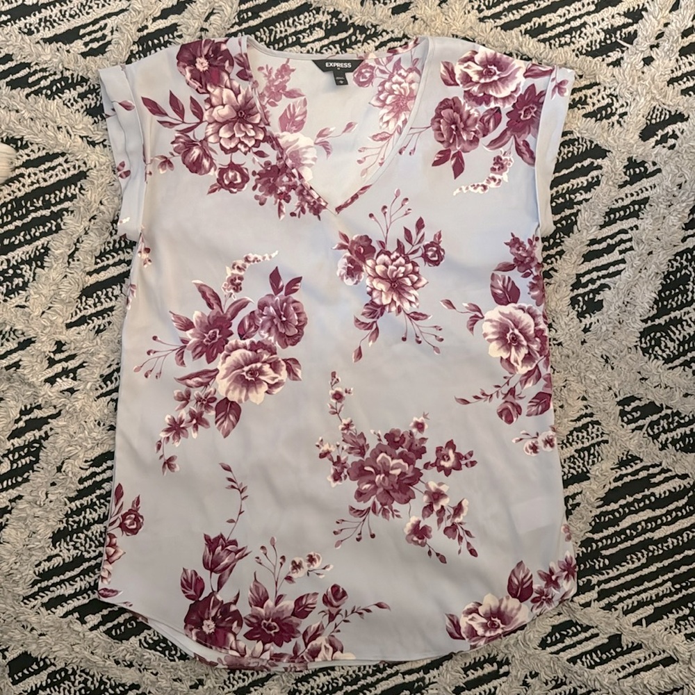 Express Express Gramercy Tee